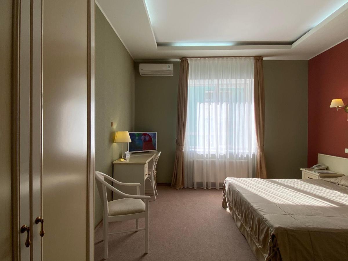 Diligence Hotel Kherson Eksteriør bilde