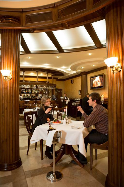 Diligence Hotel Kherson Eksteriør bilde